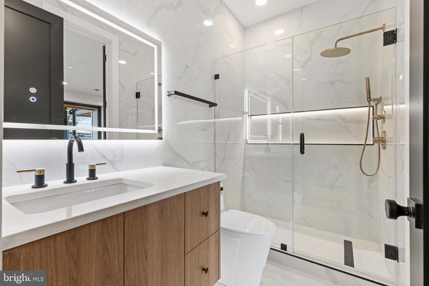 733 EUCLID ST NW #302, WASHINGTON, District Of Columbia 20001, 4 Bedrooms Bedrooms, ,4 BathroomsBathrooms,Residential,For sale,733 EUCLID ST NW #302,DCDC2195624 MLS # DCDC2195624
