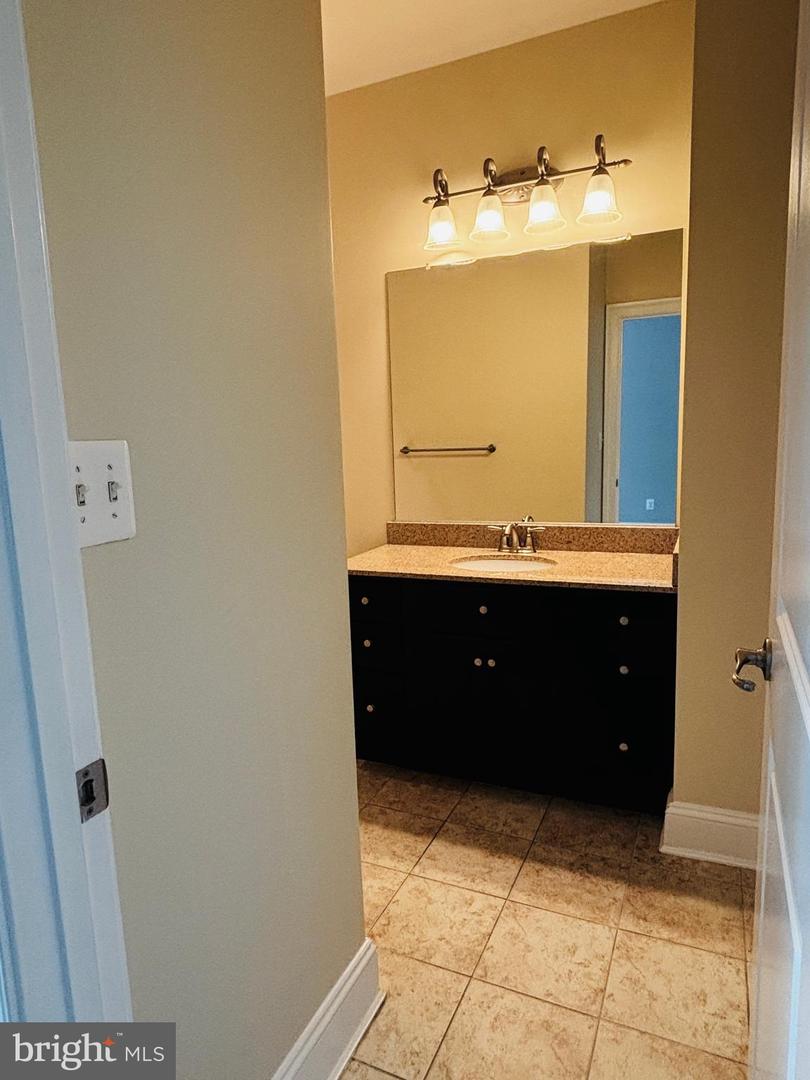 8457 AMANDA PLACE, VIENNA, Virginia 22180, 5 Bedrooms Bedrooms, ,4 BathroomsBathrooms,Residential,For sale,8457 AMANDA PLACE,VAFX2234582 MLS # VAFX2234582
