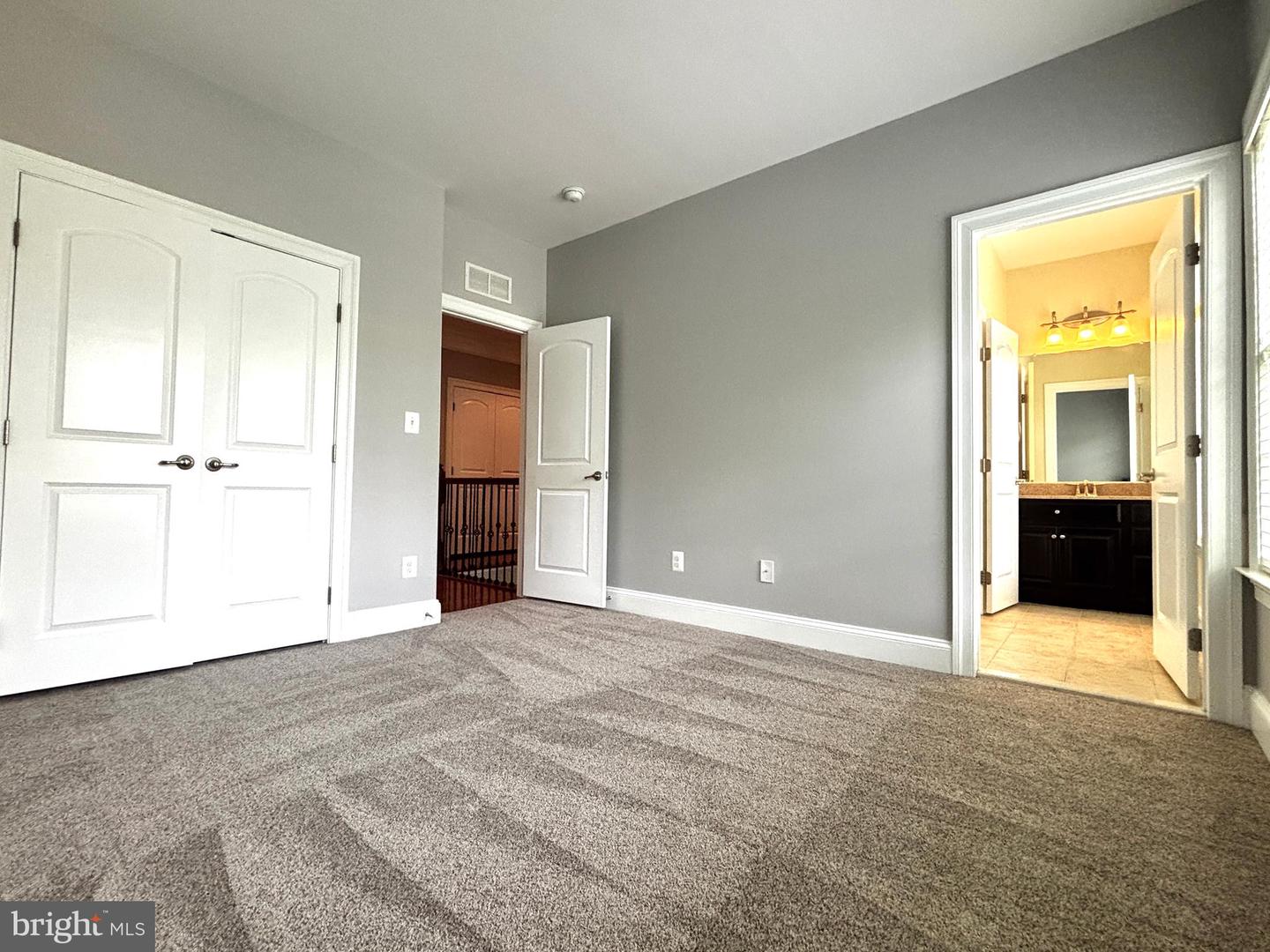 8457 AMANDA PLACE, VIENNA, Virginia 22180, 5 Bedrooms Bedrooms, ,4 BathroomsBathrooms,Residential,For sale,8457 AMANDA PLACE,VAFX2234582 MLS # VAFX2234582