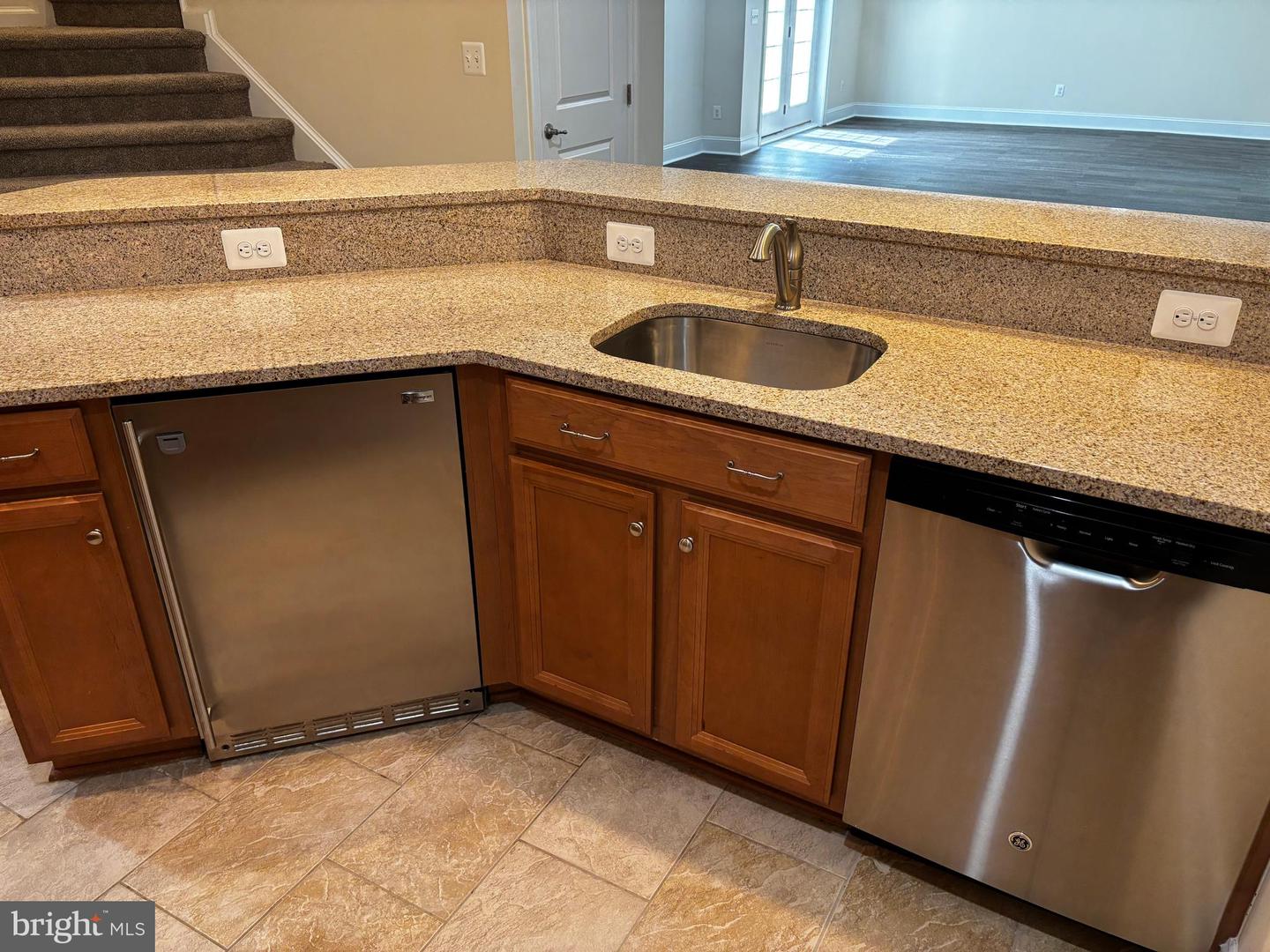 8457 AMANDA PLACE, VIENNA, Virginia 22180, 5 Bedrooms Bedrooms, ,4 BathroomsBathrooms,Residential,For sale,8457 AMANDA PLACE,VAFX2234582 MLS # VAFX2234582