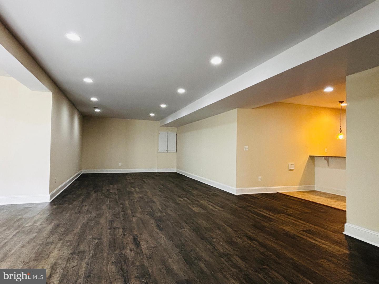 8457 AMANDA PLACE, VIENNA, Virginia 22180, 5 Bedrooms Bedrooms, ,4 BathroomsBathrooms,Residential,For sale,8457 AMANDA PLACE,VAFX2234582 MLS # VAFX2234582