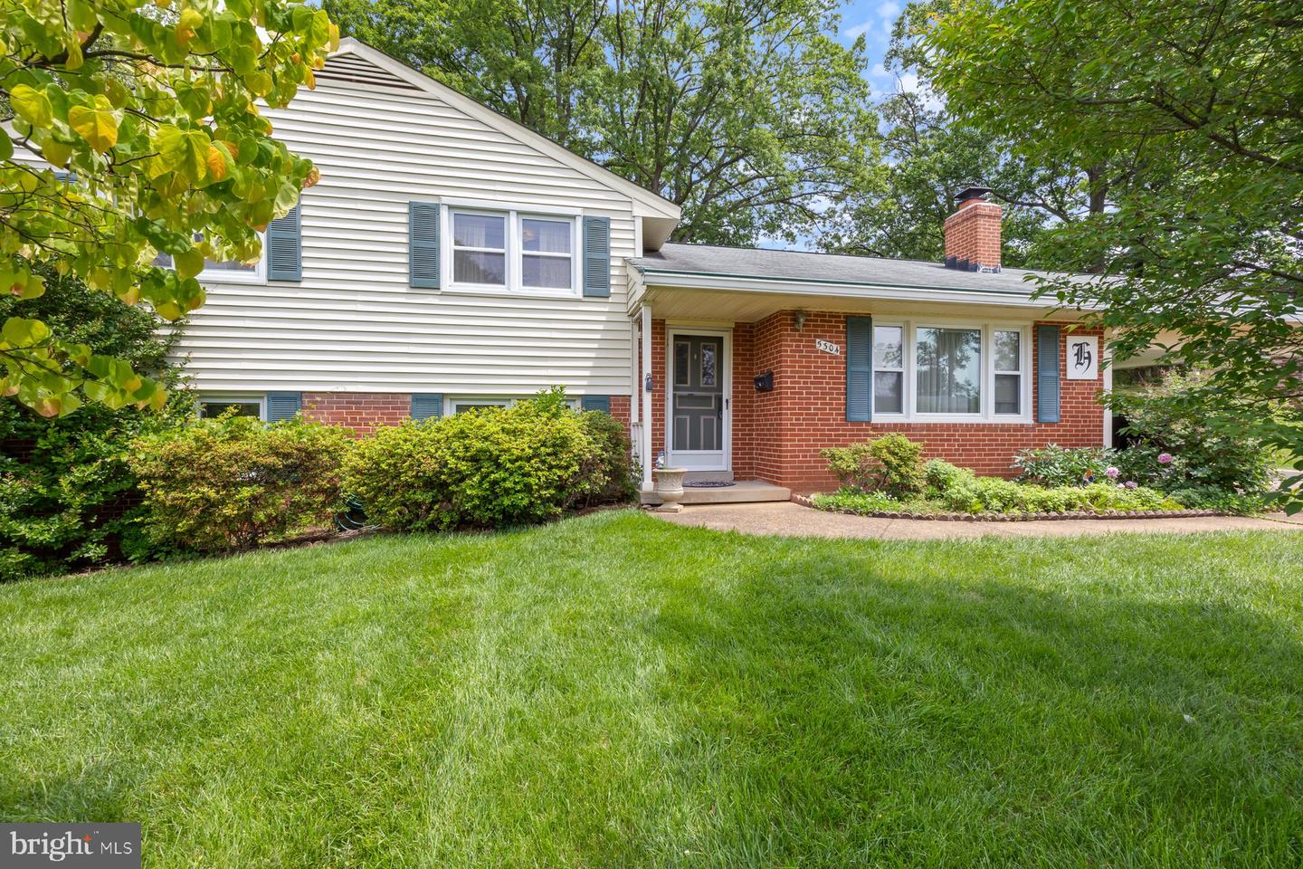 5304 MOULTRIE RD, SPRINGFIELD, Virginia 22151, 4 Bedrooms Bedrooms, ,2 BathroomsBathrooms,Residential,For sale,5304 MOULTRIE RD,VAFX2234618 MLS # VAFX2234618
