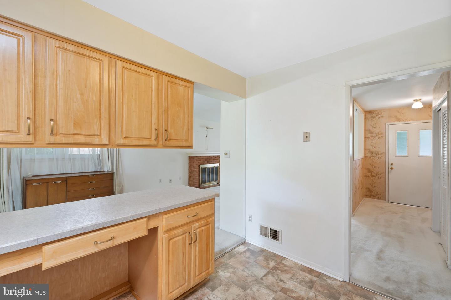 5304 MOULTRIE RD, SPRINGFIELD, Virginia 22151, 4 Bedrooms Bedrooms, ,2 BathroomsBathrooms,Residential,For sale,5304 MOULTRIE RD,VAFX2234618 MLS # VAFX2234618