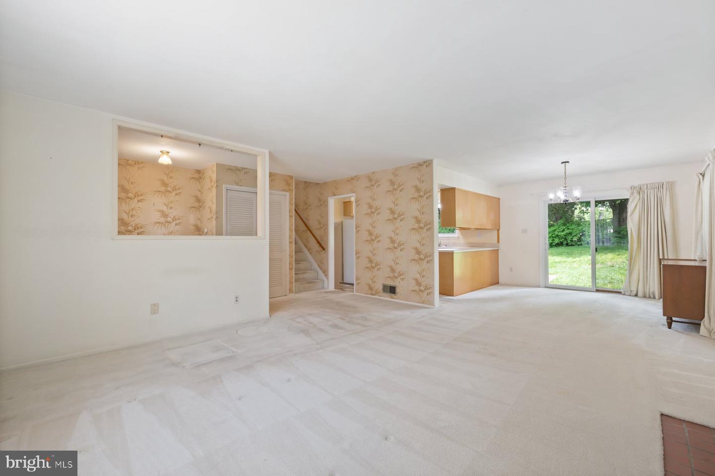 5304 MOULTRIE RD, SPRINGFIELD, Virginia 22151, 4 Bedrooms Bedrooms, ,2 BathroomsBathrooms,Residential,For sale,5304 MOULTRIE RD,VAFX2234618 MLS # VAFX2234618