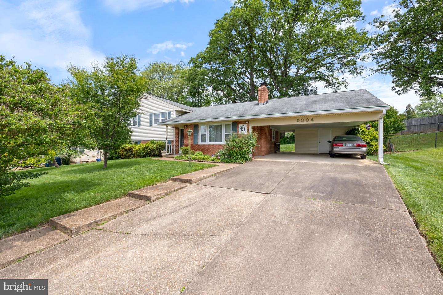 5304 MOULTRIE RD, SPRINGFIELD, Virginia 22151, 4 Bedrooms Bedrooms, ,2 BathroomsBathrooms,Residential,For sale,5304 MOULTRIE RD,VAFX2234618 MLS # VAFX2234618