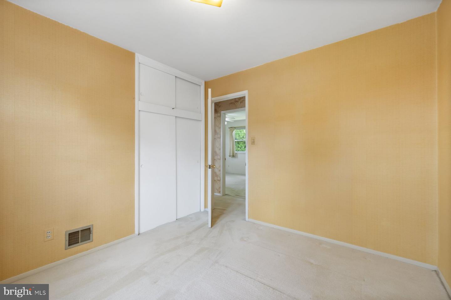 5304 MOULTRIE RD, SPRINGFIELD, Virginia 22151, 4 Bedrooms Bedrooms, ,2 BathroomsBathrooms,Residential,For sale,5304 MOULTRIE RD,VAFX2234618 MLS # VAFX2234618
