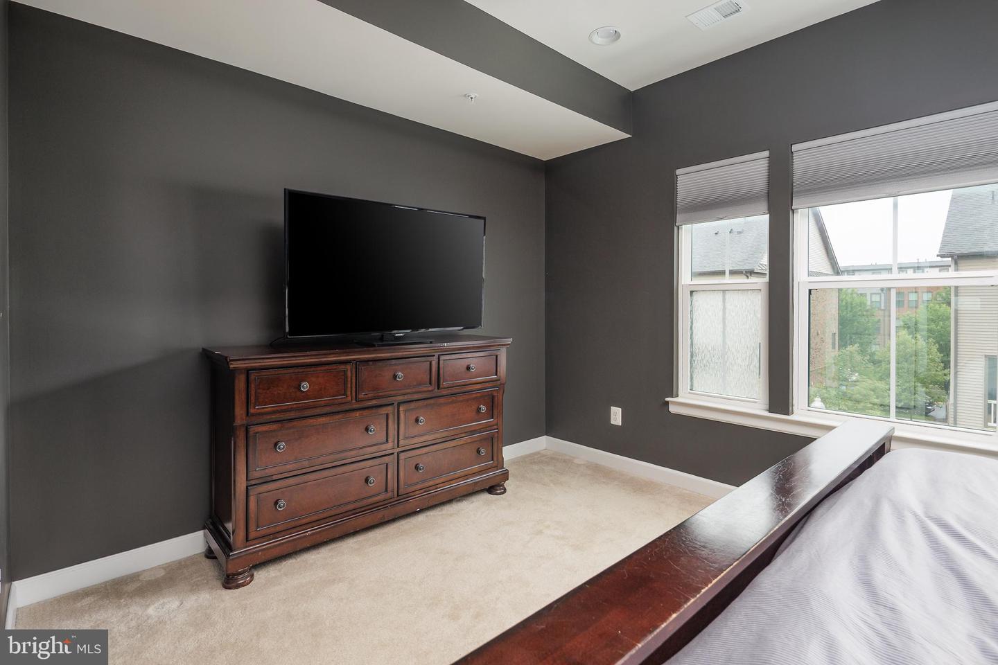 22355 EXE SQ, ASHBURN, Virginia 20148, 3 Bedrooms Bedrooms, ,3 BathroomsBathrooms,Residential,For sale,22355 EXE SQ,VALO2094740 MLS # VALO2094740