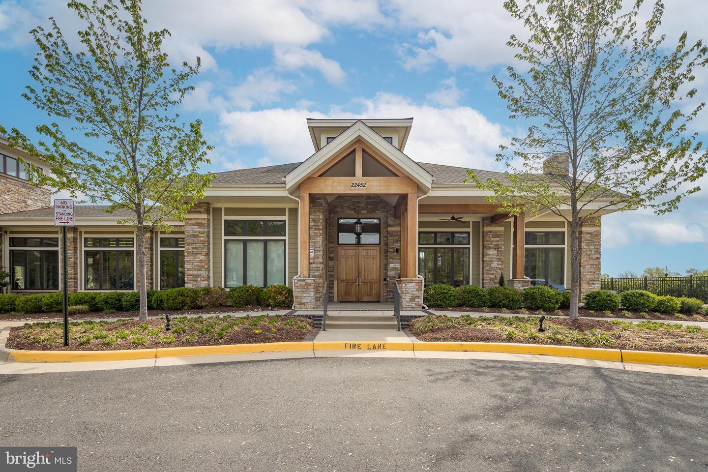 22355 EXE SQ, ASHBURN, Virginia 20148, 3 Bedrooms Bedrooms, ,3 BathroomsBathrooms,Residential,For sale,22355 EXE SQ,VALO2094740 MLS # VALO2094740