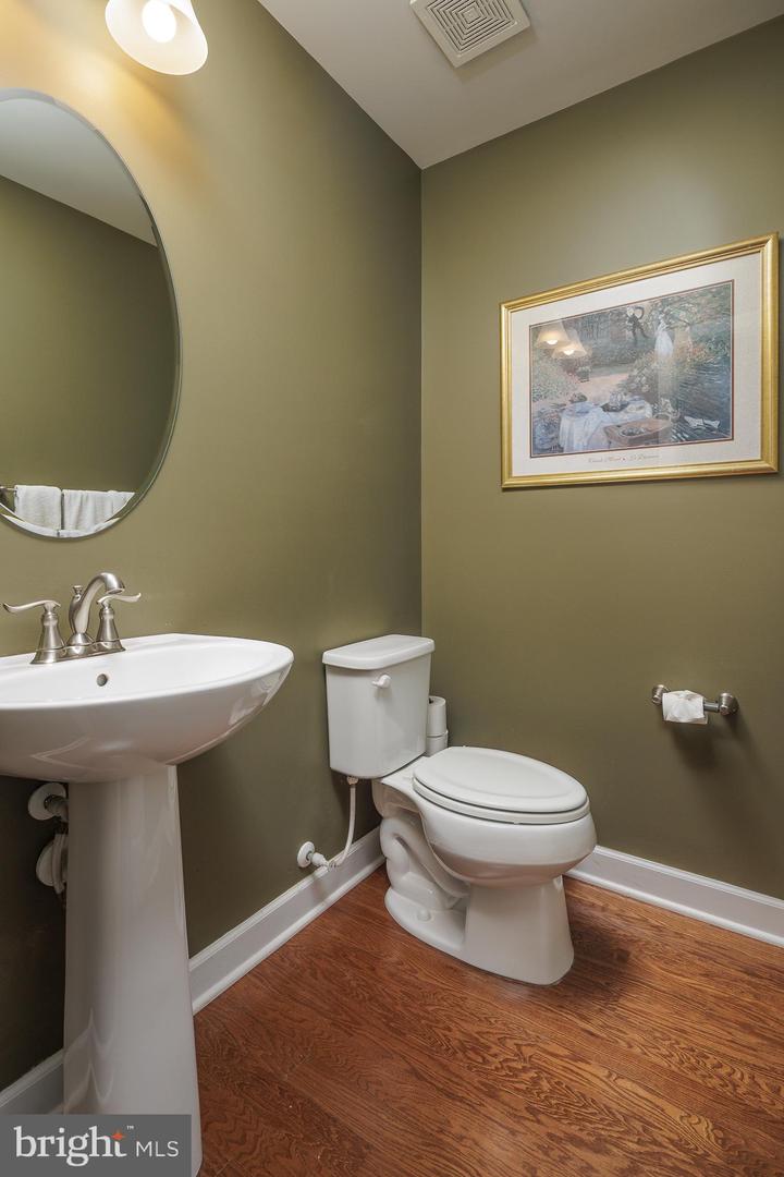 22355 EXE SQ, ASHBURN, Virginia 20148, 3 Bedrooms Bedrooms, ,3 BathroomsBathrooms,Residential,For sale,22355 EXE SQ,VALO2094740 MLS # VALO2094740