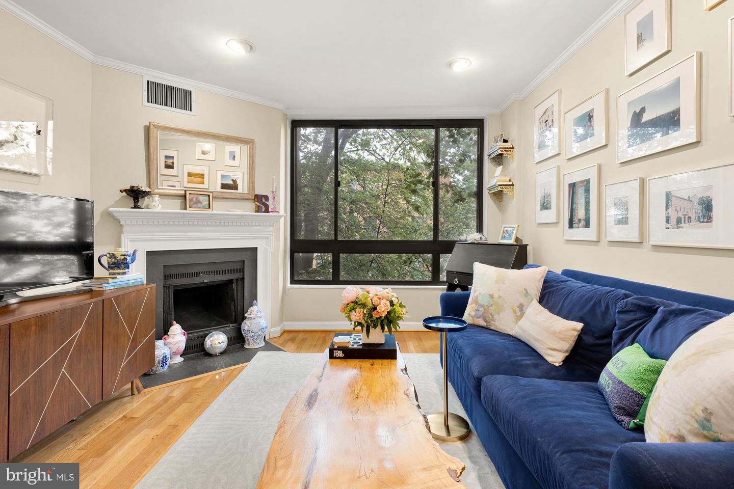3825 DAVIS PL NW #202, WASHINGTON, District Of Columbia 20007, 2 Bedrooms Bedrooms, ,1 BathroomBathrooms,Residential,For sale,3825 DAVIS PL NW #202,DCDC2197870 MLS # DCDC2197870