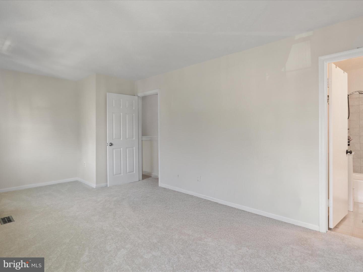 8982 CANNON RIDGE DR, MANASSAS, Virginia 20110, 4 Bedrooms Bedrooms, ,2 BathroomsBathrooms,Residential,For sale,8982 CANNON RIDGE DR,VAMN2008236 MLS # VAMN2008236