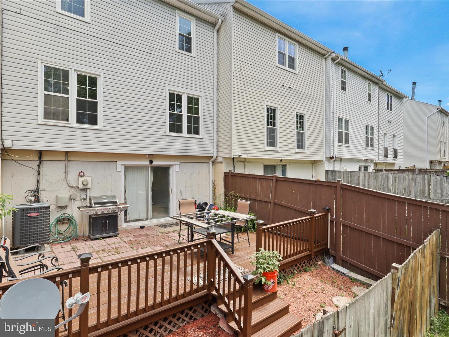 8982 CANNON RIDGE DR, MANASSAS, Virginia 20110, 4 Bedrooms Bedrooms, ,2 BathroomsBathrooms,Residential,For sale,8982 CANNON RIDGE DR,VAMN2008236 MLS # VAMN2008236