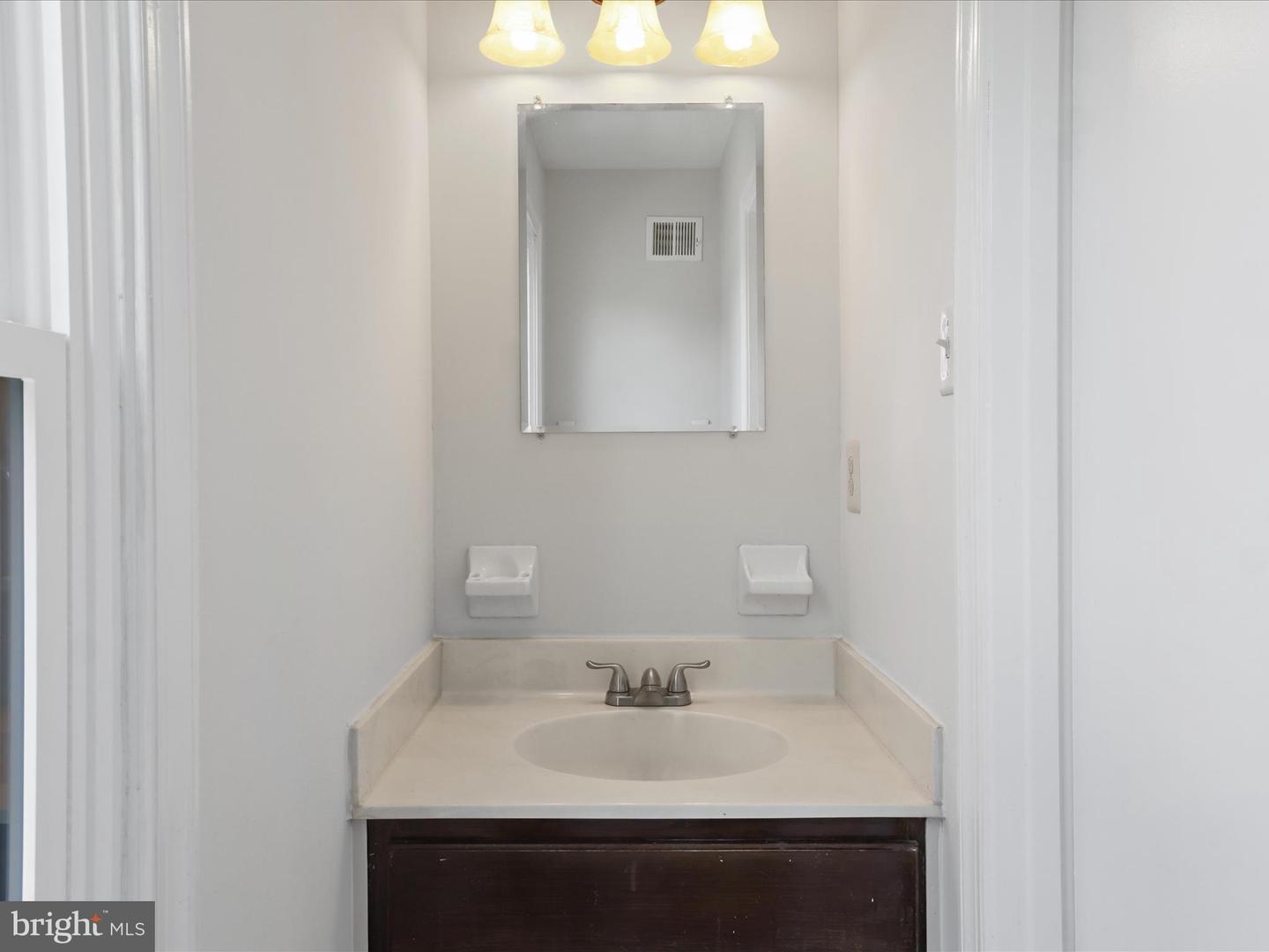 8982 CANNON RIDGE DR, MANASSAS, Virginia 20110, 4 Bedrooms Bedrooms, ,2 BathroomsBathrooms,Residential,For sale,8982 CANNON RIDGE DR,VAMN2008236 MLS # VAMN2008236