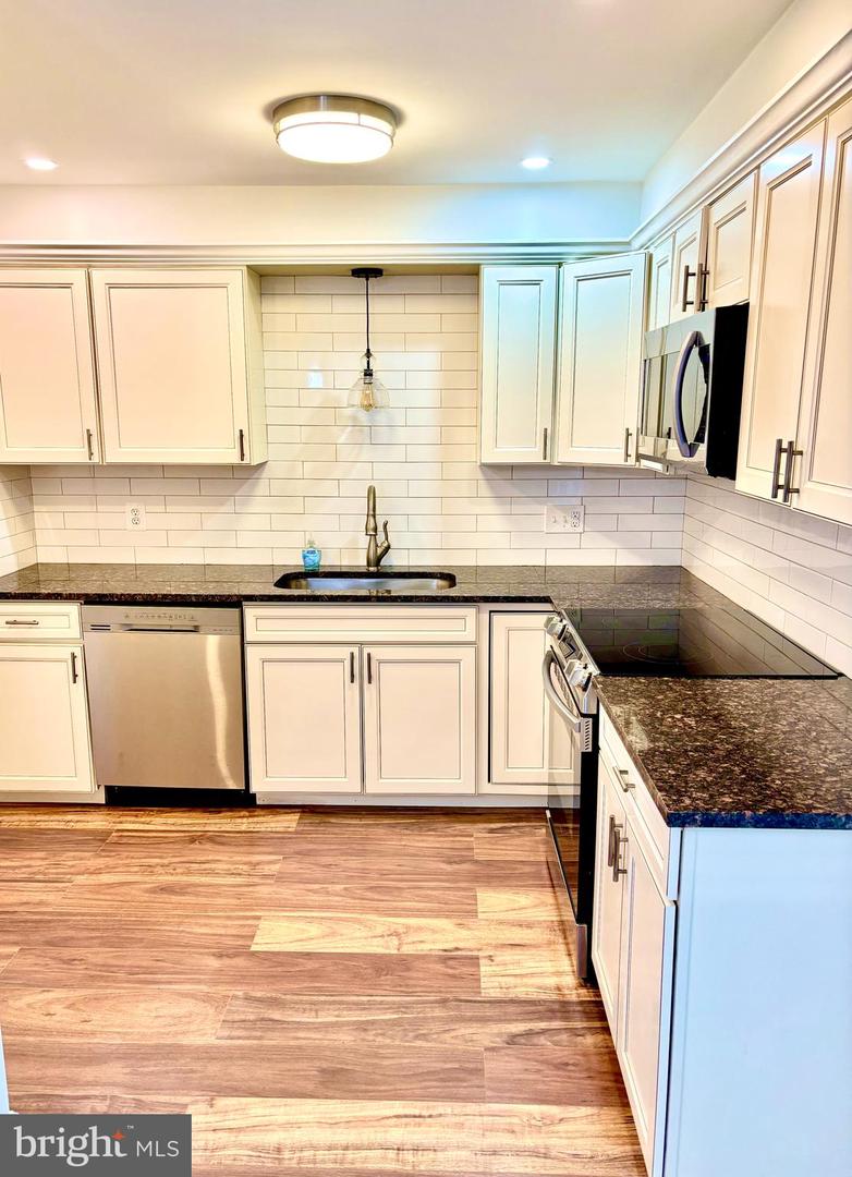 402 E FURMAN DR E #278, STERLING, Virginia 20164, 2 Bedrooms Bedrooms, ,1 BathroomBathrooms,Residential,For sale,402 E FURMAN DR E #278,VALO2095086 MLS # VALO2095086