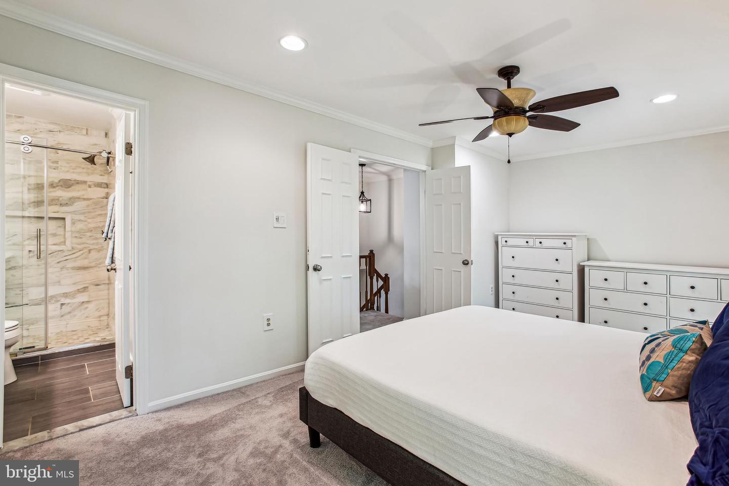 5709 BURKE TOWNE CT, BURKE, Virginia 22015, 3 Bedrooms Bedrooms, ,2 BathroomsBathrooms,Residential,For sale,5709 BURKE TOWNE CT,VAFX2237874 MLS # VAFX2237874