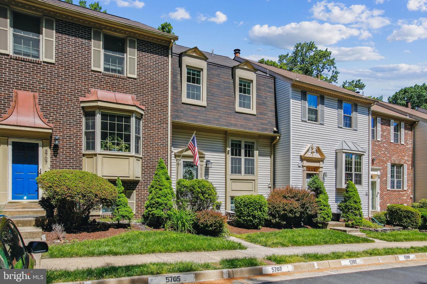 5709 BURKE TOWNE CT, BURKE, Virginia 22015, 3 Bedrooms Bedrooms, ,2 BathroomsBathrooms,Residential,For sale,5709 BURKE TOWNE CT,VAFX2237874 MLS # VAFX2237874