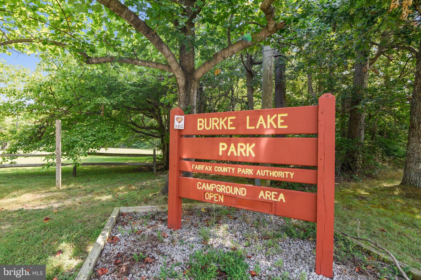 5709 BURKE TOWNE CT, BURKE, Virginia 22015, 3 Bedrooms Bedrooms, ,2 BathroomsBathrooms,Residential,For sale,5709 BURKE TOWNE CT,VAFX2237874 MLS # VAFX2237874