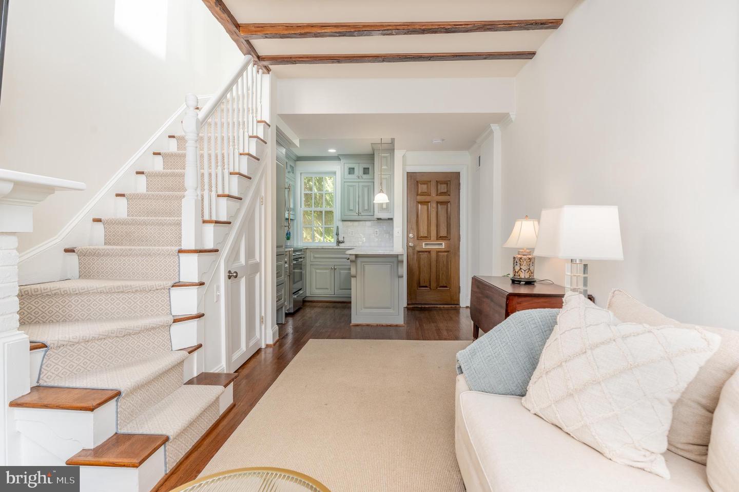 4 POMANDER WALK NW, WASHINGTON, District Of Columbia 20007, 2 Bedrooms Bedrooms, ,1 BathroomBathrooms,Residential,For sale,4 POMANDER WALK NW,DCDC2198574 MLS # DCDC2198574