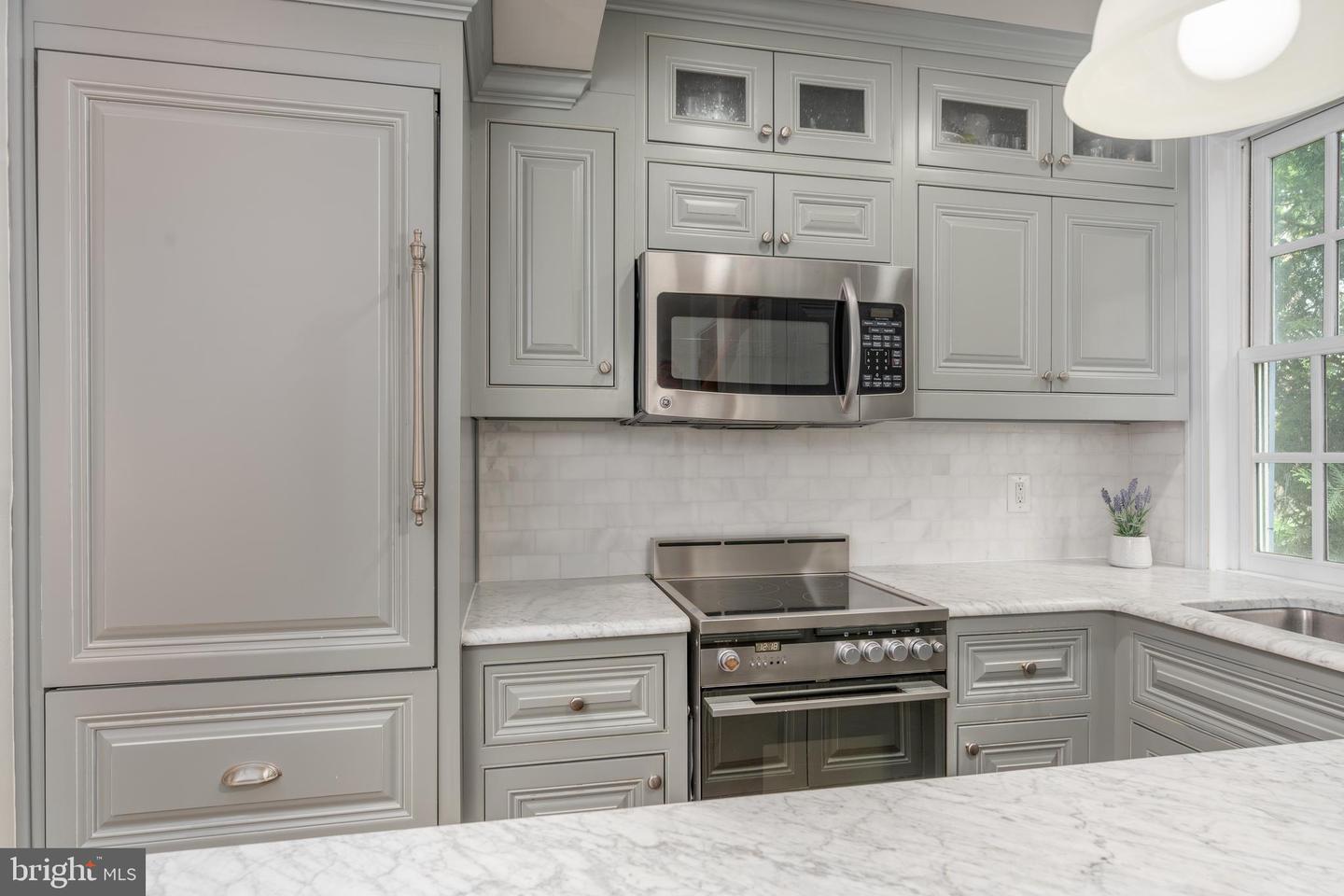 4 POMANDER WALK NW, WASHINGTON, District Of Columbia 20007, 2 Bedrooms Bedrooms, ,1 BathroomBathrooms,Residential,For sale,4 POMANDER WALK NW,DCDC2198574 MLS # DCDC2198574