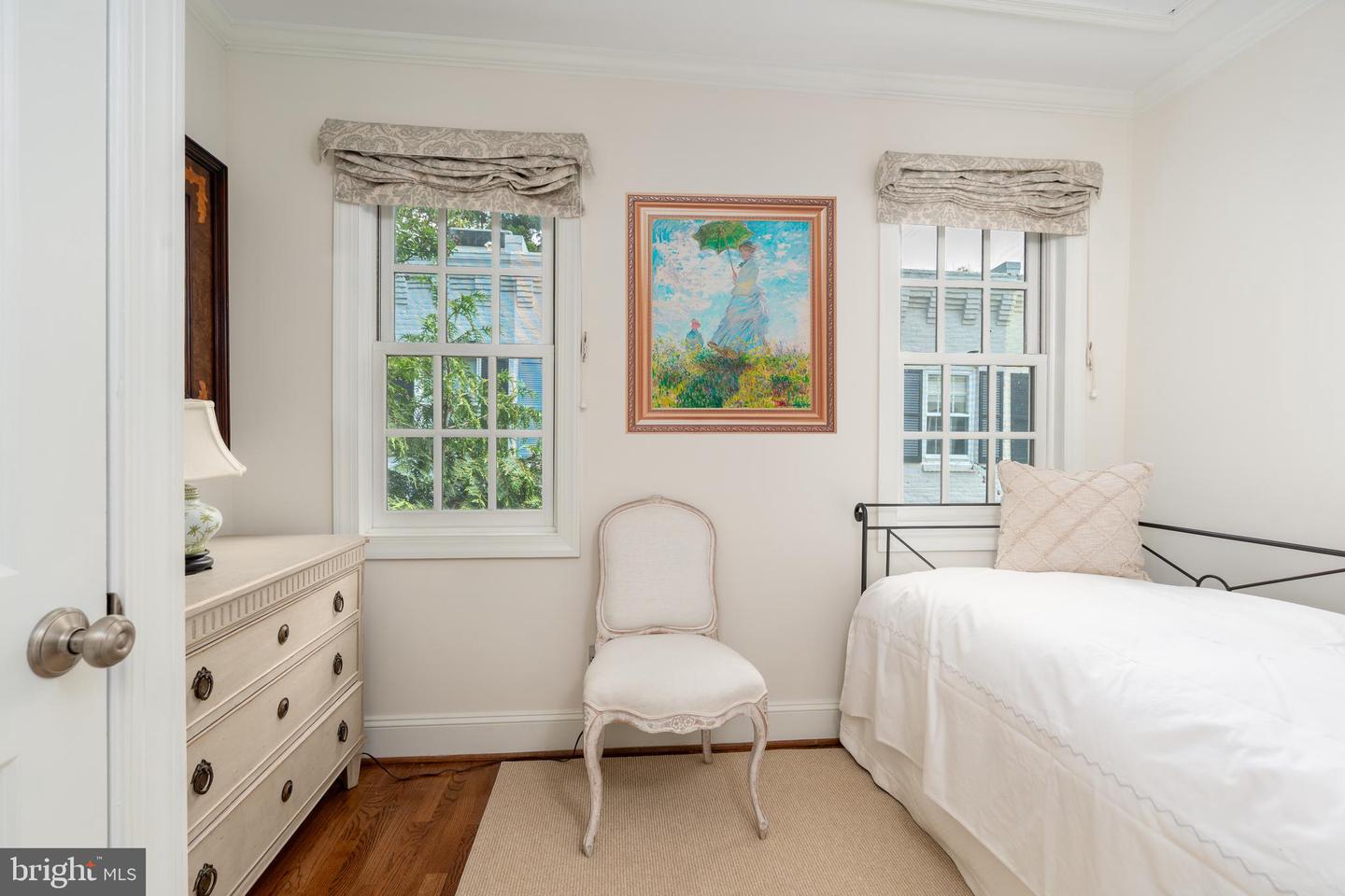 4 POMANDER WALK NW, WASHINGTON, District Of Columbia 20007, 2 Bedrooms Bedrooms, ,1 BathroomBathrooms,Residential,For sale,4 POMANDER WALK NW,DCDC2198574 MLS # DCDC2198574