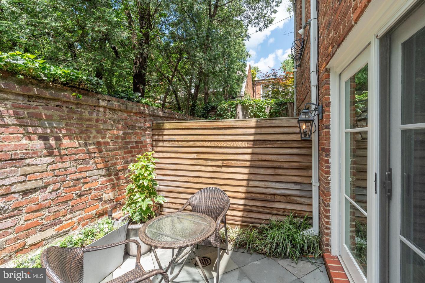 4 POMANDER WALK NW, WASHINGTON, District Of Columbia 20007, 2 Bedrooms Bedrooms, ,1 BathroomBathrooms,Residential,For sale,4 POMANDER WALK NW,DCDC2198574 MLS # DCDC2198574