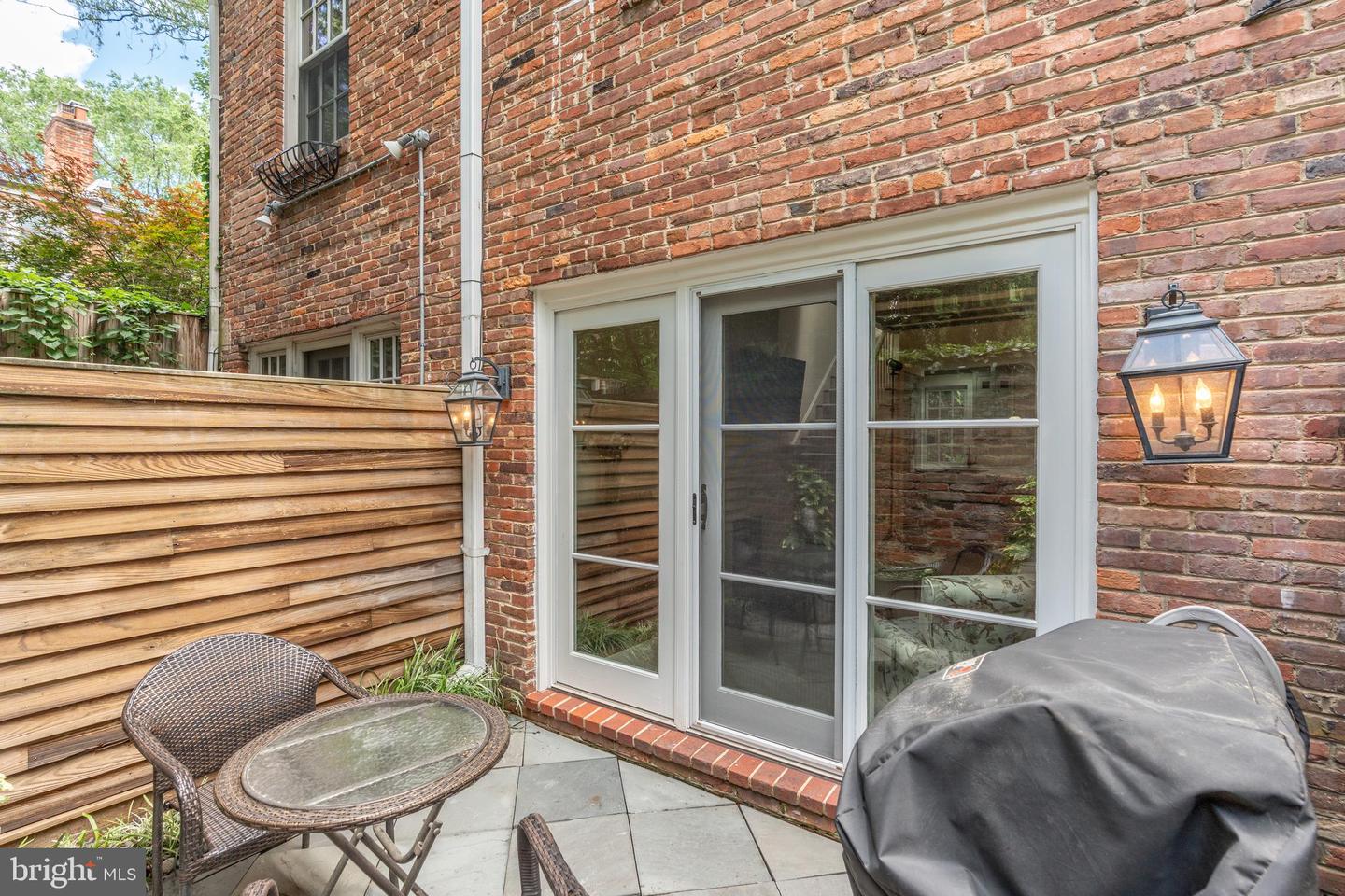 4 POMANDER WALK NW, WASHINGTON, District Of Columbia 20007, 2 Bedrooms Bedrooms, ,1 BathroomBathrooms,Residential,For sale,4 POMANDER WALK NW,DCDC2198574 MLS # DCDC2198574
