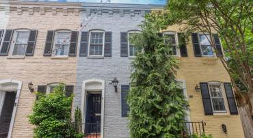 4 POMANDER WALK NW, WASHINGTON, District Of Columbia 20007, 2 Bedrooms Bedrooms, ,1 BathroomBathrooms,Residential,For sale,4 POMANDER WALK NW,DCDC2198574 MLS # DCDC2198574
