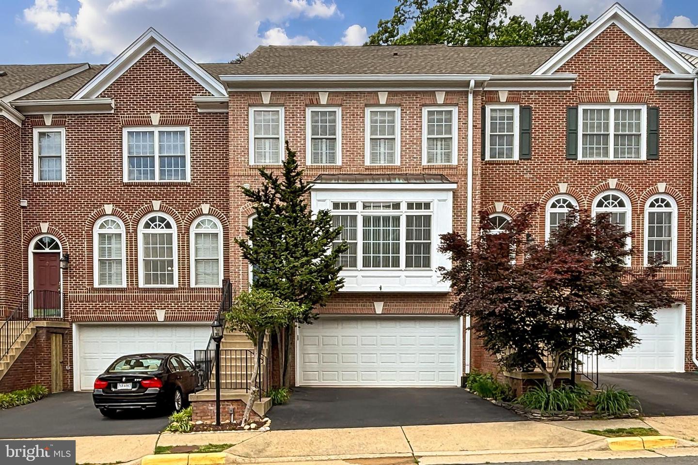 5591 GOVERNORS POND CIR, ALEXANDRIA, Virginia 22310, 3 Bedrooms Bedrooms, ,3 BathroomsBathrooms,Residential,For sale,5591 GOVERNORS POND CIR,VAFX2238118 MLS # VAFX2238118