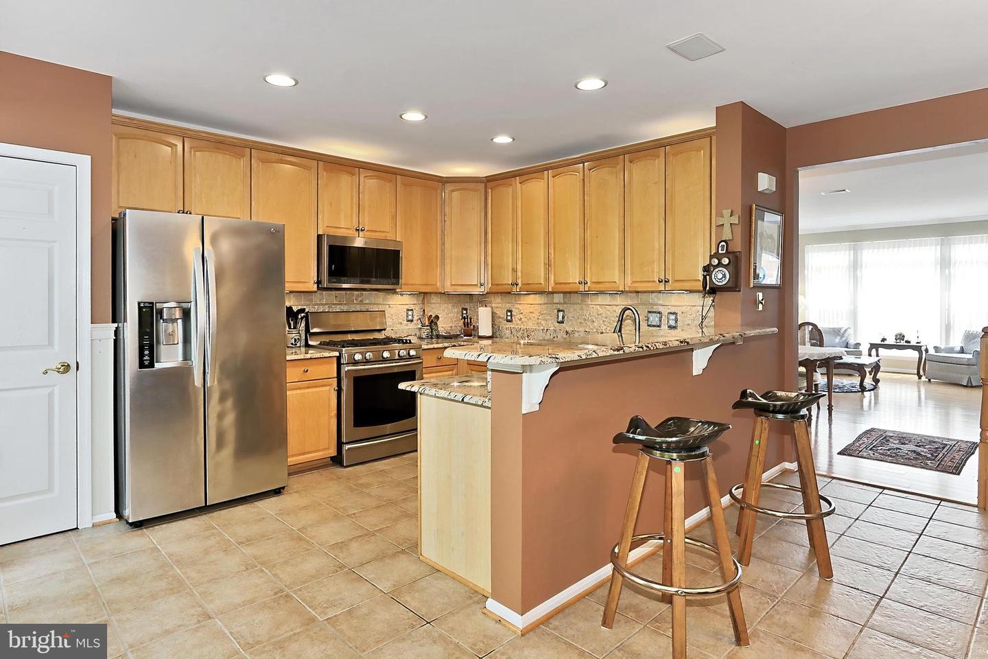 5591 GOVERNORS POND CIR, ALEXANDRIA, Virginia 22310, 3 Bedrooms Bedrooms, ,3 BathroomsBathrooms,Residential,For sale,5591 GOVERNORS POND CIR,VAFX2238118 MLS # VAFX2238118