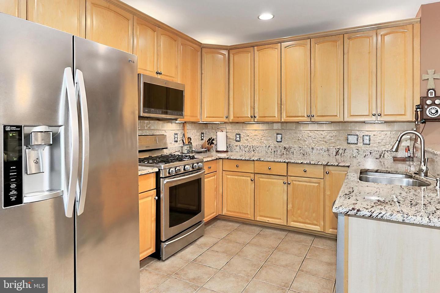 5591 GOVERNORS POND CIR, ALEXANDRIA, Virginia 22310, 3 Bedrooms Bedrooms, ,3 BathroomsBathrooms,Residential,For sale,5591 GOVERNORS POND CIR,VAFX2238118 MLS # VAFX2238118
