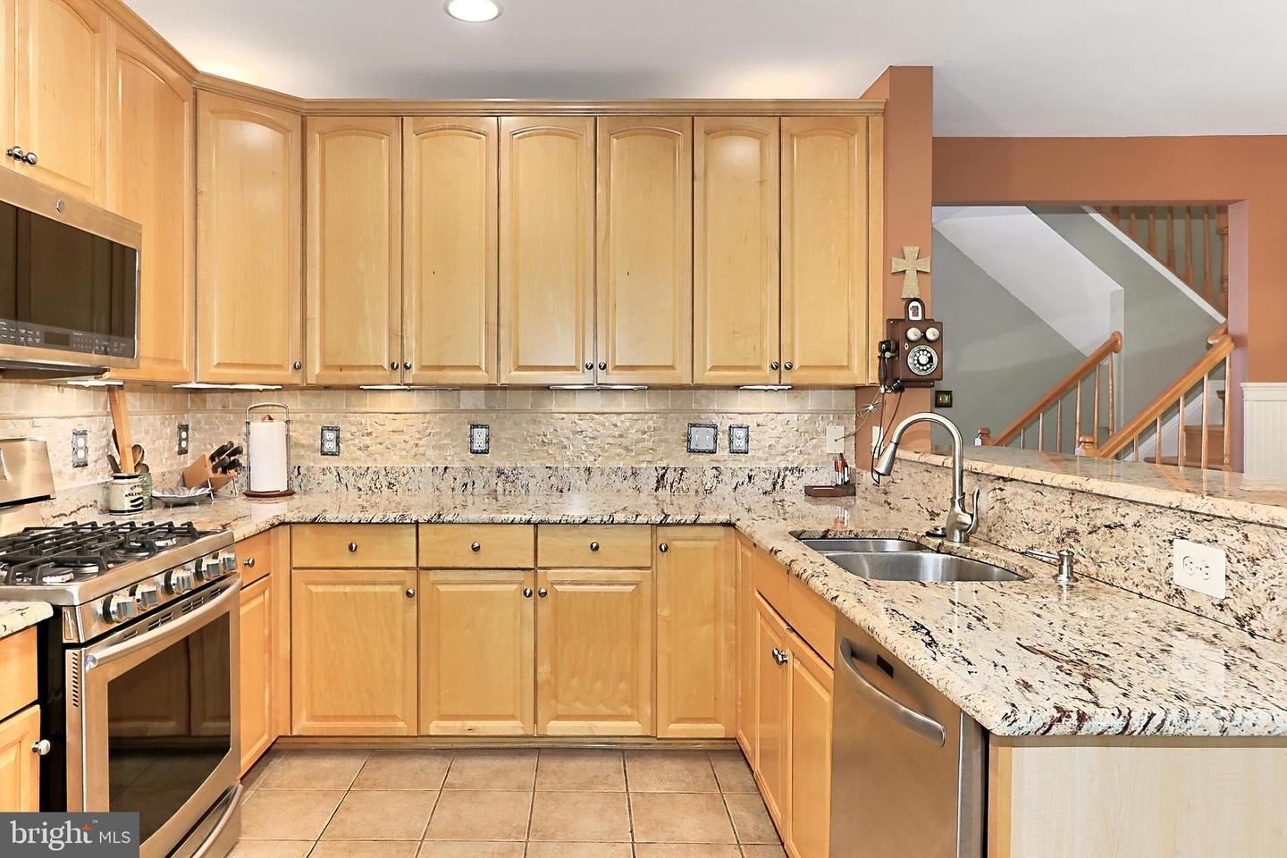 5591 GOVERNORS POND CIR, ALEXANDRIA, Virginia 22310, 3 Bedrooms Bedrooms, ,3 BathroomsBathrooms,Residential,For sale,5591 GOVERNORS POND CIR,VAFX2238118 MLS # VAFX2238118