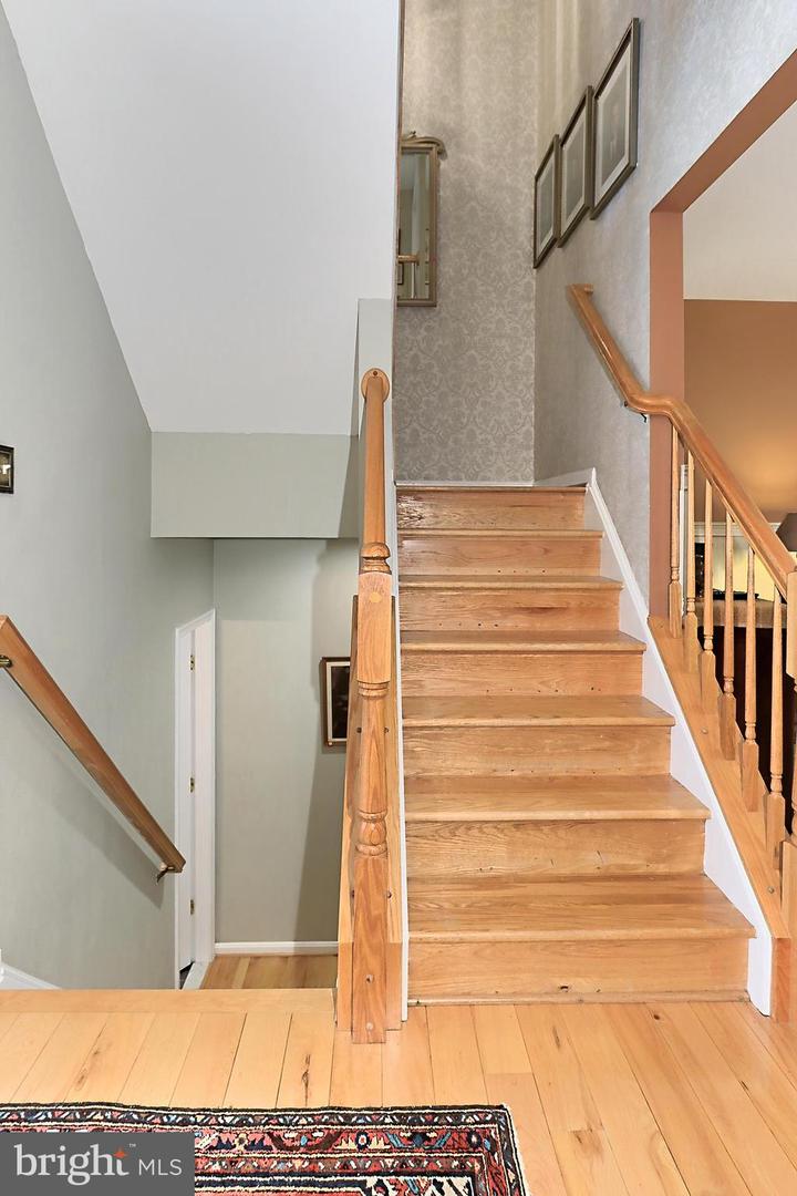 5591 GOVERNORS POND CIR, ALEXANDRIA, Virginia 22310, 3 Bedrooms Bedrooms, ,3 BathroomsBathrooms,Residential,For sale,5591 GOVERNORS POND CIR,VAFX2238118 MLS # VAFX2238118