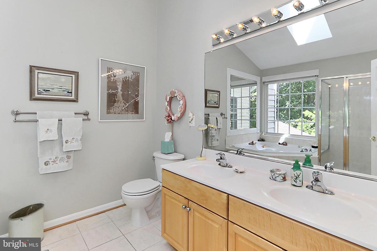 5591 GOVERNORS POND CIR, ALEXANDRIA, Virginia 22310, 3 Bedrooms Bedrooms, ,3 BathroomsBathrooms,Residential,For sale,5591 GOVERNORS POND CIR,VAFX2238118 MLS # VAFX2238118