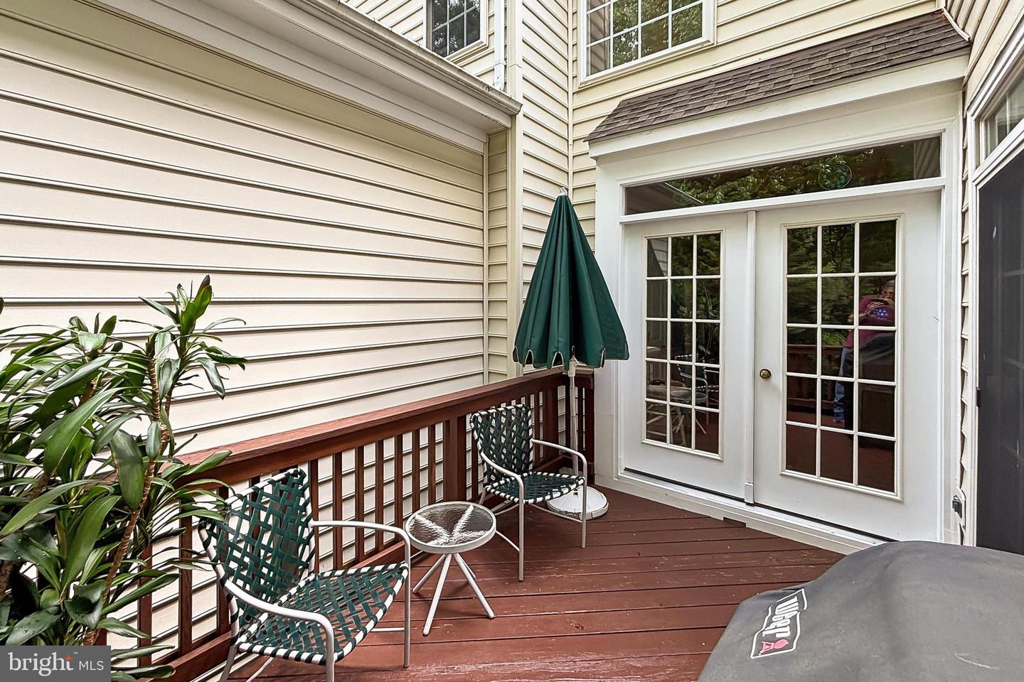 5591 GOVERNORS POND CIR, ALEXANDRIA, Virginia 22310, 3 Bedrooms Bedrooms, ,3 BathroomsBathrooms,Residential,For sale,5591 GOVERNORS POND CIR,VAFX2238118 MLS # VAFX2238118