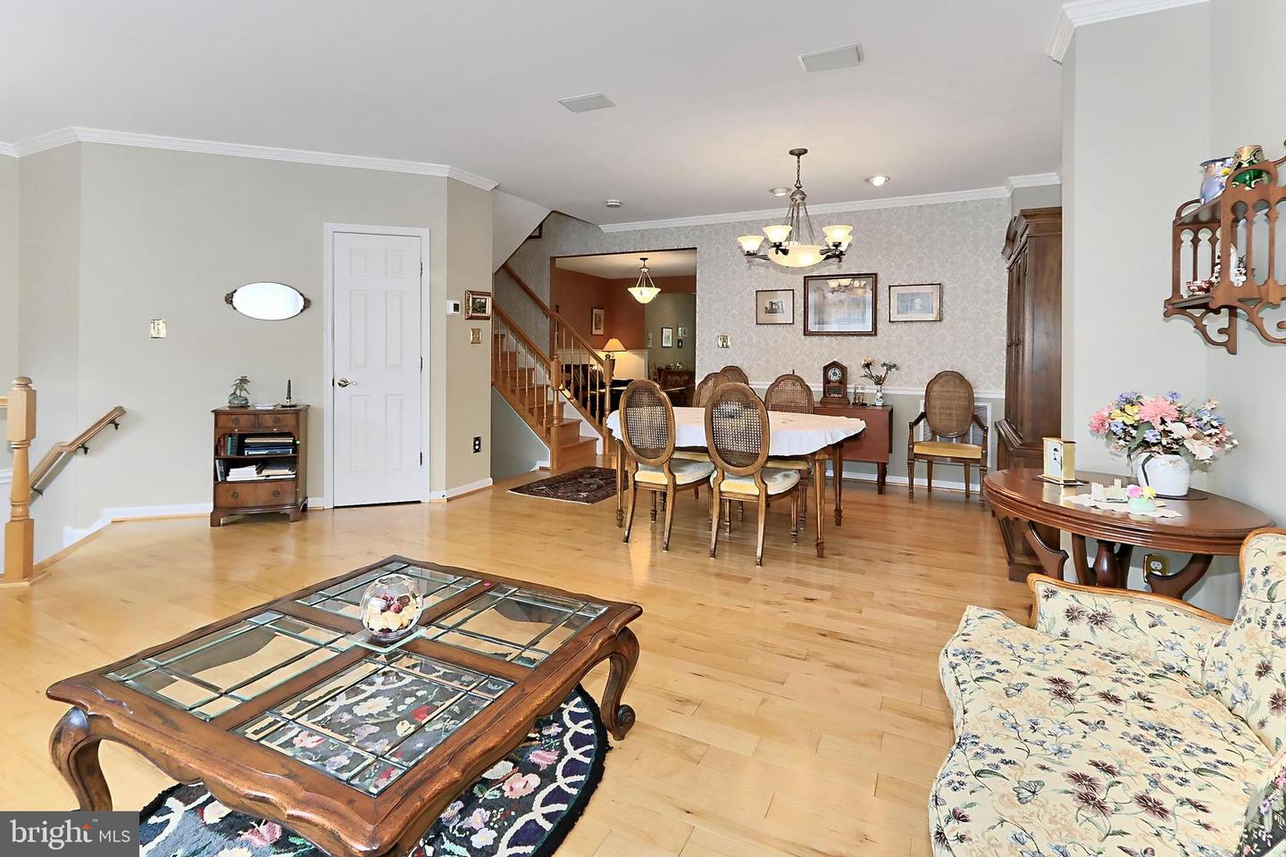 5591 GOVERNORS POND CIR, ALEXANDRIA, Virginia 22310, 3 Bedrooms Bedrooms, ,3 BathroomsBathrooms,Residential,For sale,5591 GOVERNORS POND CIR,VAFX2238118 MLS # VAFX2238118