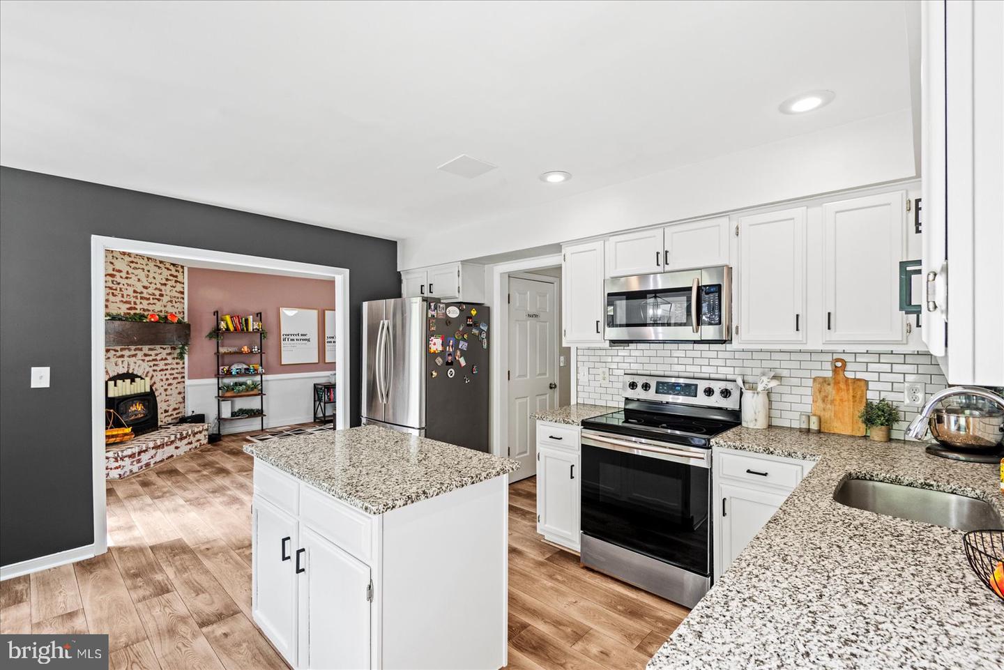 3809 RAYNOLD CT, FREDERICKSBURG, Virginia 22407, 4 Bedrooms Bedrooms, ,2 BathroomsBathrooms,Residential,For sale,3809 RAYNOLD CT,VASP2032792 MLS # VASP2032792