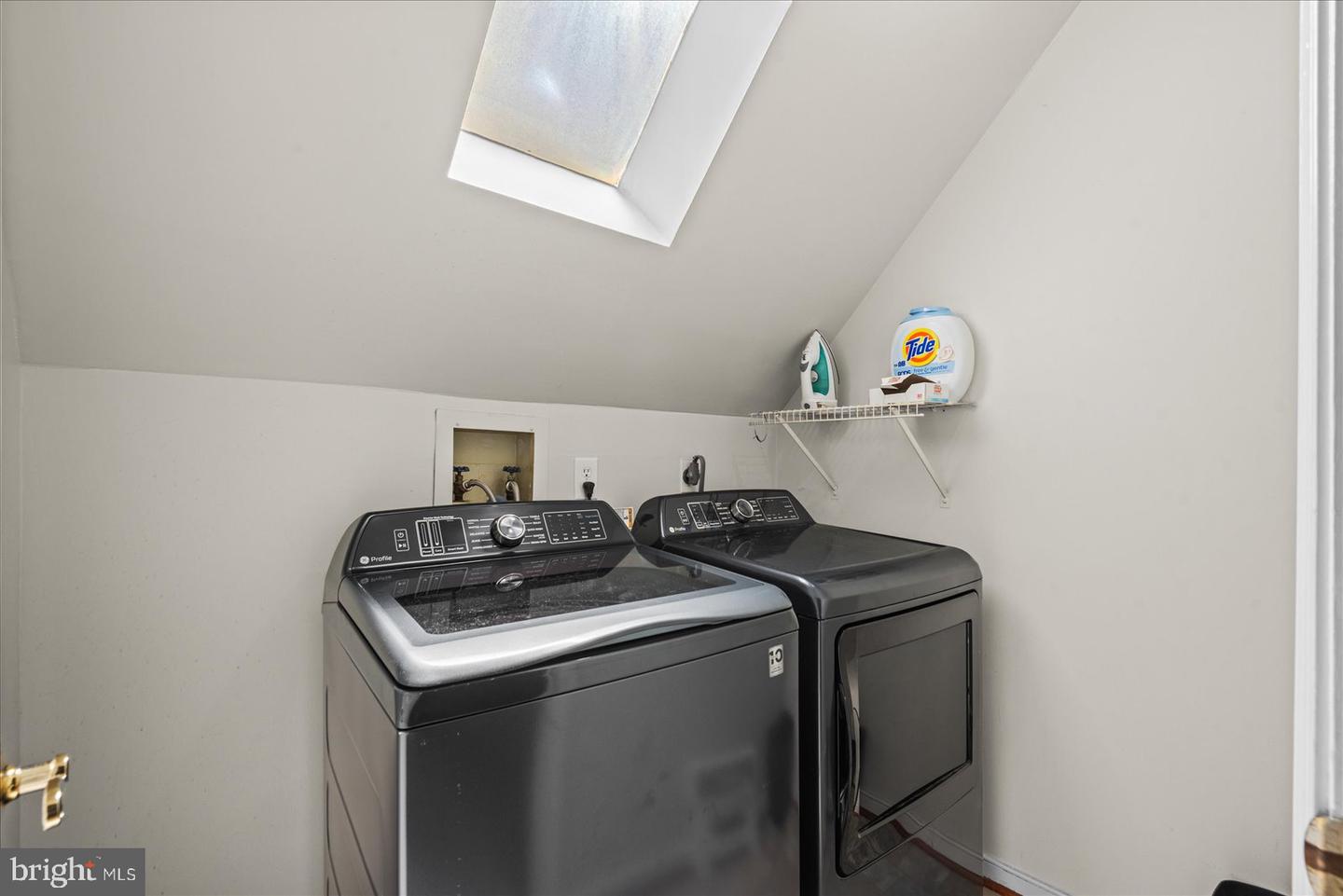 3809 RAYNOLD CT, FREDERICKSBURG, Virginia 22407, 4 Bedrooms Bedrooms, ,2 BathroomsBathrooms,Residential,For sale,3809 RAYNOLD CT,VASP2032792 MLS # VASP2032792