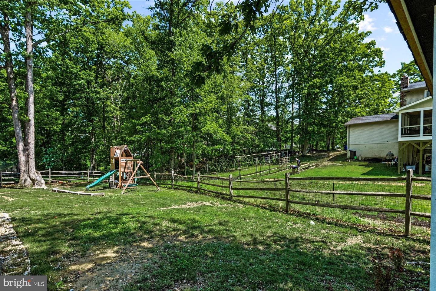 3809 RAYNOLD CT, FREDERICKSBURG, Virginia 22407, 4 Bedrooms Bedrooms, ,2 BathroomsBathrooms,Residential,For sale,3809 RAYNOLD CT,VASP2032792 MLS # VASP2032792