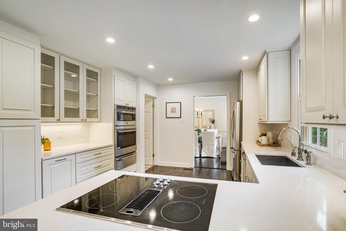 3801 IVANHOE LN, ALEXANDRIA, Virginia 22310, 5 Bedrooms Bedrooms, ,3 BathroomsBathrooms,Residential,For sale,3801 IVANHOE LN,VAFX2238594 MLS # VAFX2238594