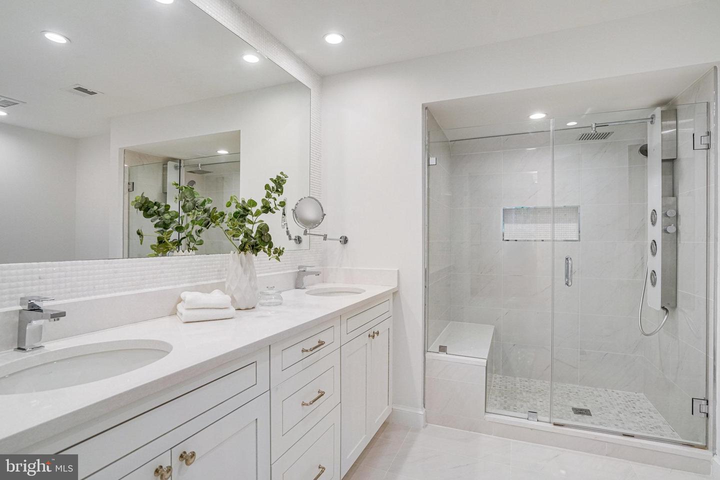 3801 IVANHOE LN, ALEXANDRIA, Virginia 22310, 5 Bedrooms Bedrooms, ,3 BathroomsBathrooms,Residential,For sale,3801 IVANHOE LN,VAFX2238594 MLS # VAFX2238594