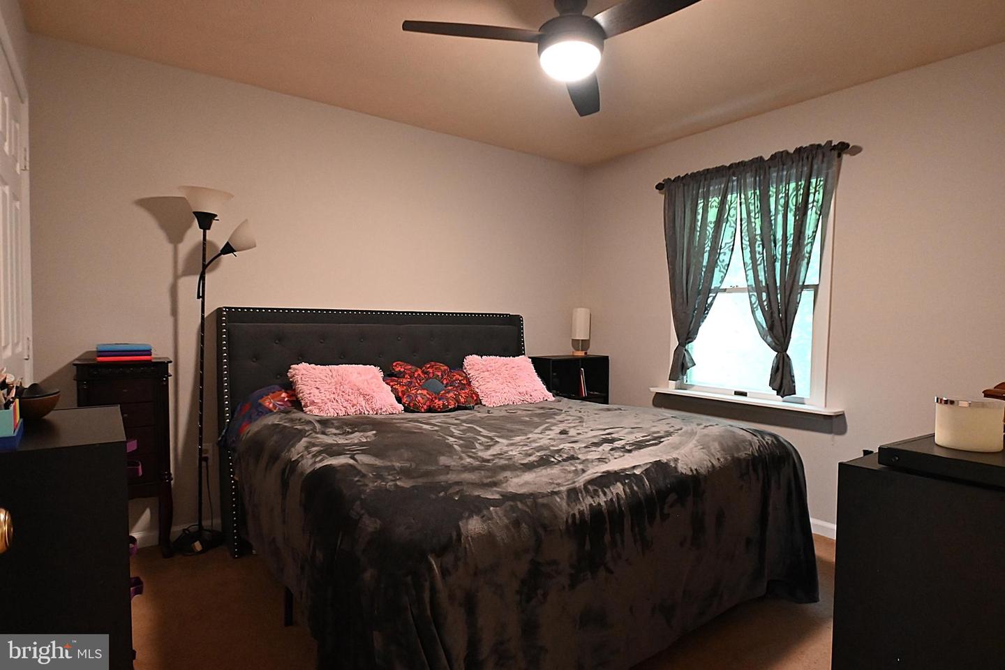 359 OLD LINDEN RD, LINDEN, Virginia 22642, 2 Bedrooms Bedrooms, 6 Rooms Rooms,2 BathroomsBathrooms,Residential,For sale,359 OLD LINDEN RD,VAWR2011082 MLS # VAWR2011082
