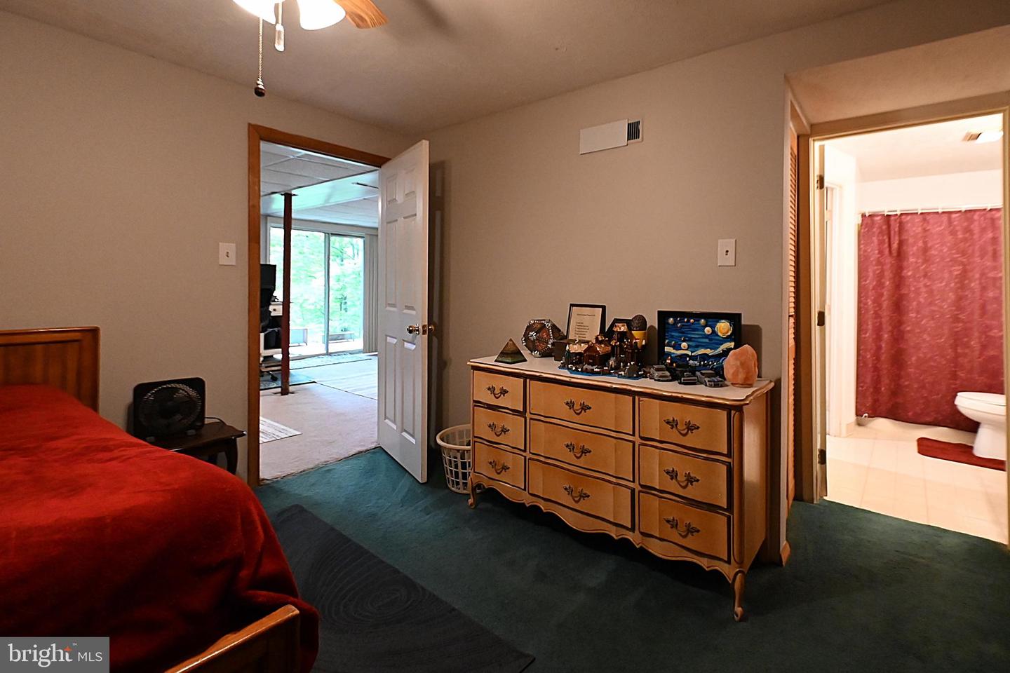 359 OLD LINDEN RD, LINDEN, Virginia 22642, 2 Bedrooms Bedrooms, 6 Rooms Rooms,2 BathroomsBathrooms,Residential,For sale,359 OLD LINDEN RD,VAWR2011082 MLS # VAWR2011082