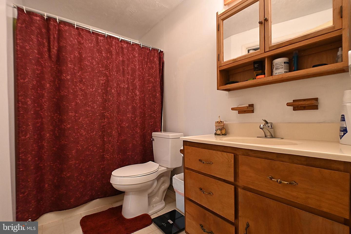 359 OLD LINDEN RD, LINDEN, Virginia 22642, 2 Bedrooms Bedrooms, 6 Rooms Rooms,2 BathroomsBathrooms,Residential,For sale,359 OLD LINDEN RD,VAWR2011082 MLS # VAWR2011082