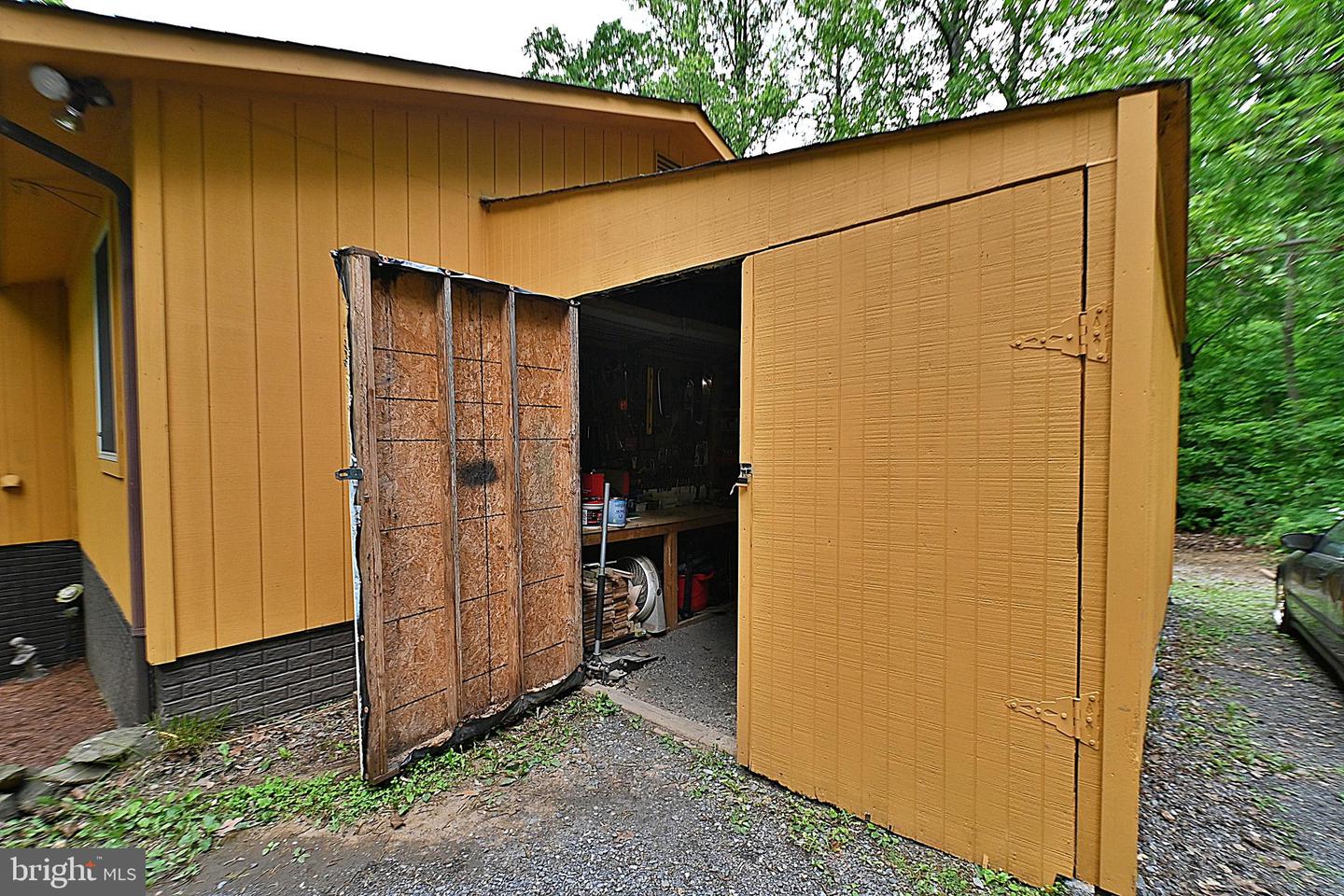 359 OLD LINDEN RD, LINDEN, Virginia 22642, 2 Bedrooms Bedrooms, 6 Rooms Rooms,2 BathroomsBathrooms,Residential,For sale,359 OLD LINDEN RD,VAWR2011082 MLS # VAWR2011082