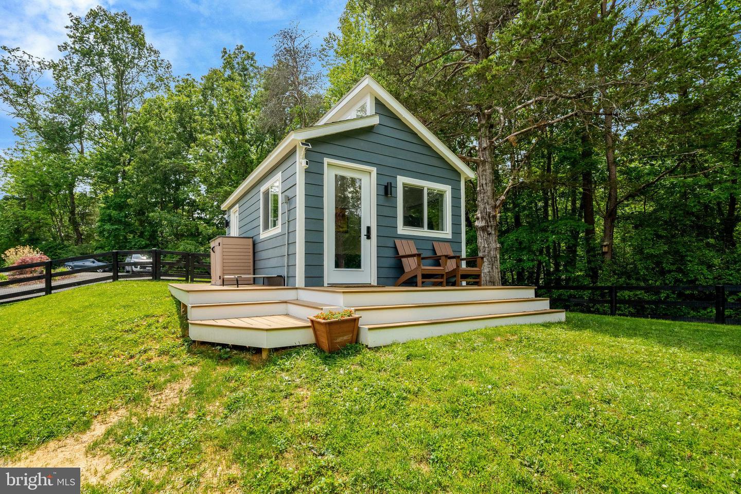 12204 HENDERSON RD, CLIFTON, Virginia 20124, 5 Bedrooms Bedrooms, ,3 BathroomsBathrooms,Residential,For sale,12204 HENDERSON RD,VAFX2239216 MLS # VAFX2239216