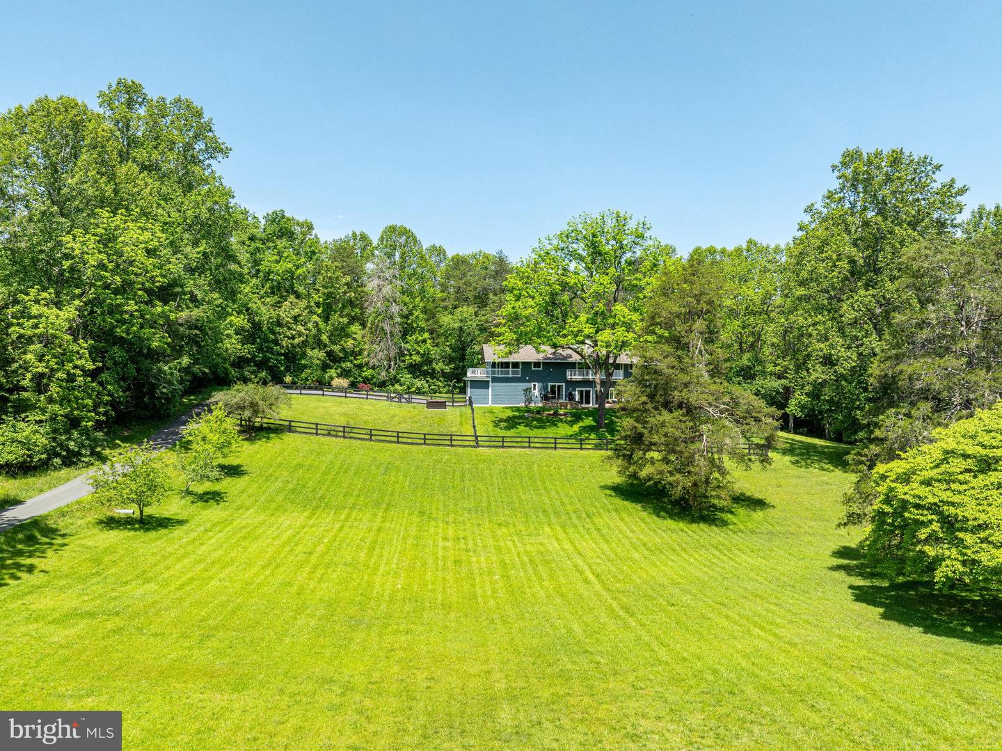12204 HENDERSON RD, CLIFTON, Virginia 20124, 5 Bedrooms Bedrooms, ,3 BathroomsBathrooms,Residential,For sale,12204 HENDERSON RD,VAFX2239216 MLS # VAFX2239216