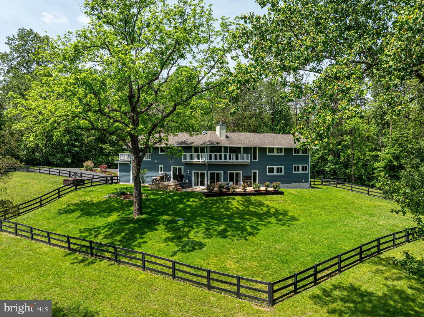 12204 HENDERSON RD, CLIFTON, Virginia 20124, 5 Bedrooms Bedrooms, ,3 BathroomsBathrooms,Residential,For sale,12204 HENDERSON RD,VAFX2239216 MLS # VAFX2239216