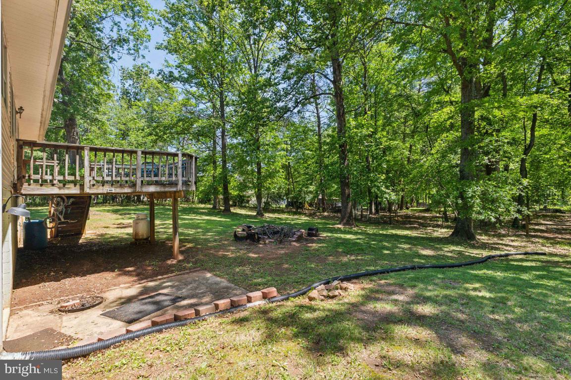 7009 SILVER MAPLE CT, WARRENTON, Virginia 20187, 3 Bedrooms Bedrooms, ,2 BathroomsBathrooms,Residential,For sale,7009 SILVER MAPLE CT,VAFQ2016536 MLS # VAFQ2016536