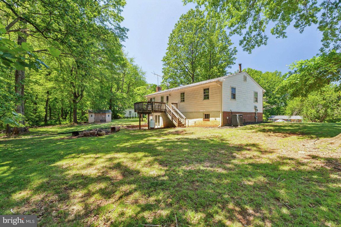 7009 SILVER MAPLE CT, WARRENTON, Virginia 20187, 3 Bedrooms Bedrooms, ,2 BathroomsBathrooms,Residential,For sale,7009 SILVER MAPLE CT,VAFQ2016536 MLS # VAFQ2016536