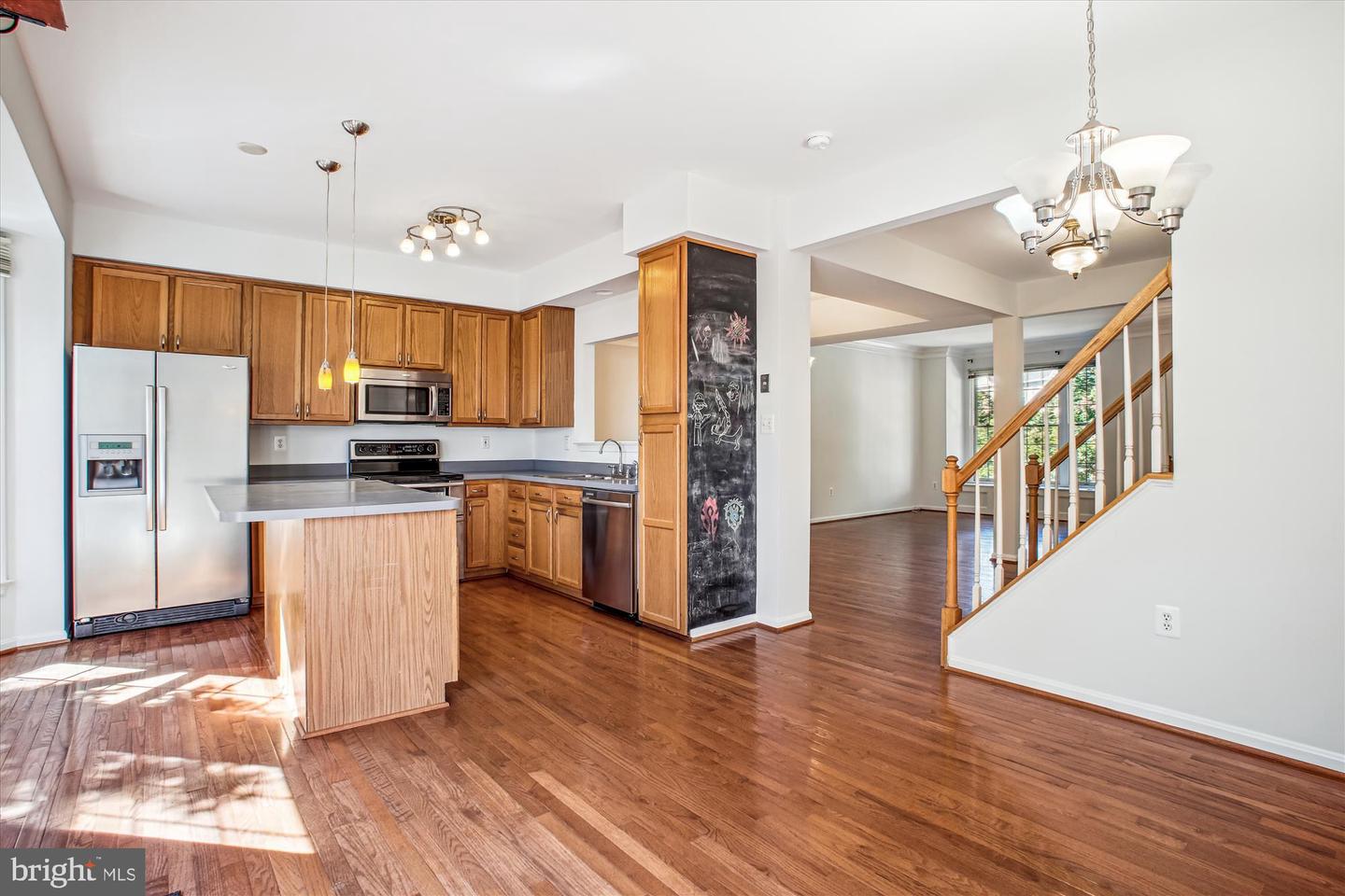 6319 FRANCONIA COMMONS DR, ALEXANDRIA, Virginia 22310, 3 Bedrooms Bedrooms, ,2 BathroomsBathrooms,Residential,For sale,6319 FRANCONIA COMMONS DR,VAFX2239380 MLS # VAFX2239380